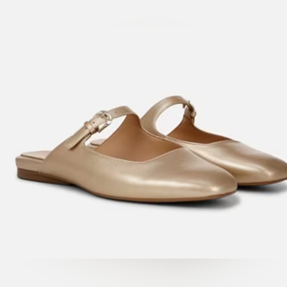 Naturalizer| Gold Flats with Elegant Sheen Size 9 NWOT🔥